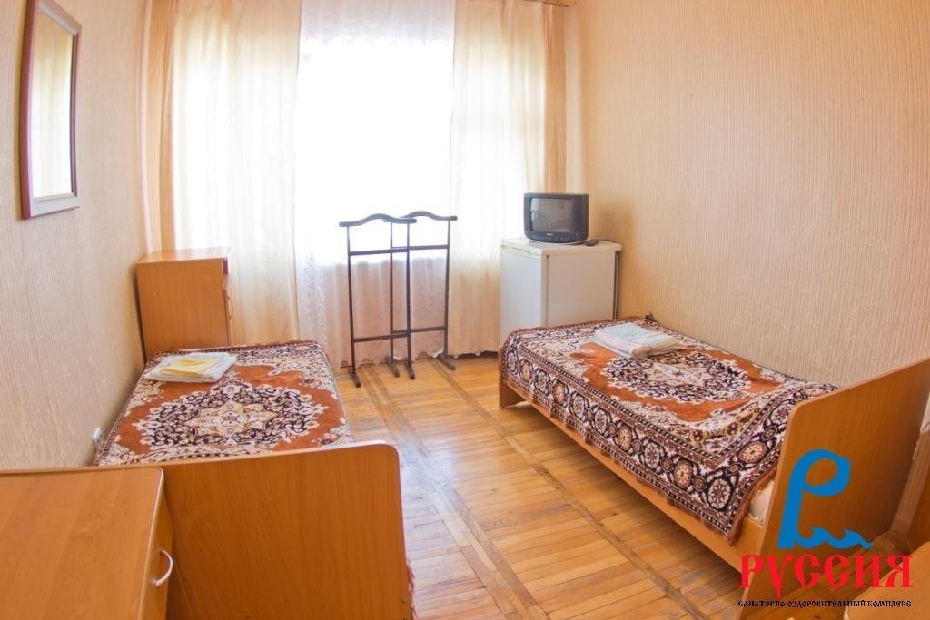 Стандартный, Главный корпус