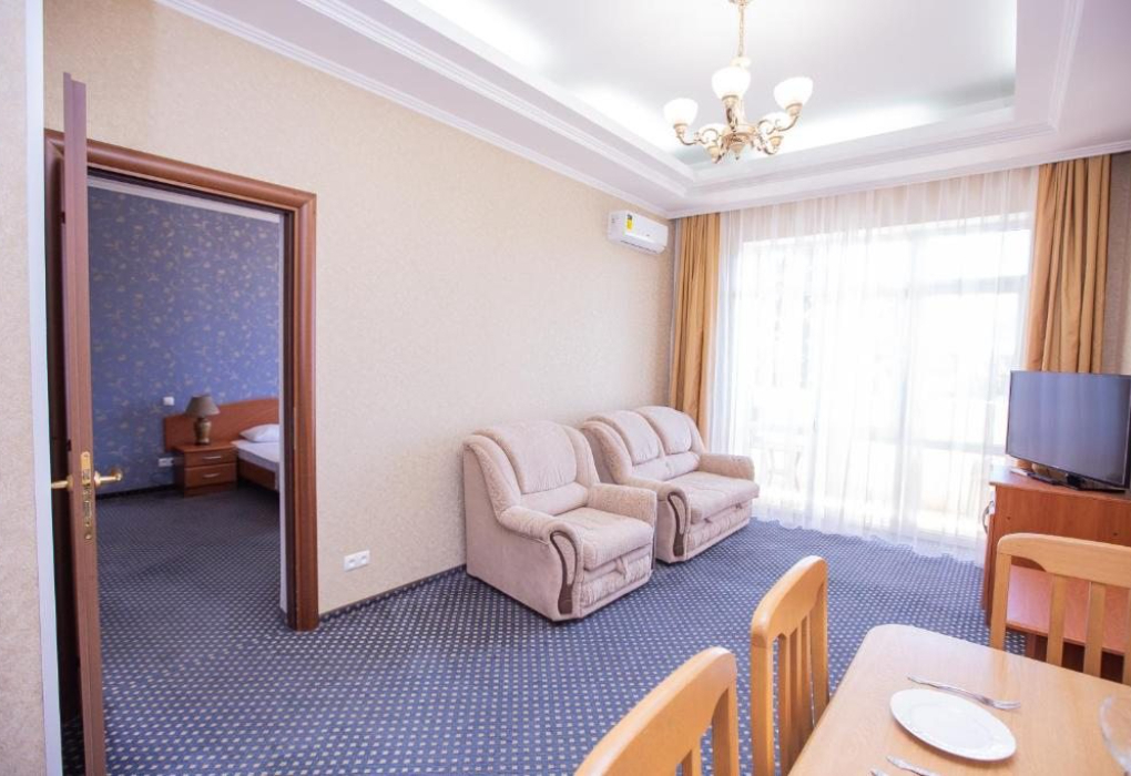 2-мест.(разм. в 3-мест.) люкс с балк.