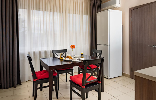 Апартаменты 2-мест.2-комн.с кухней главный корпус