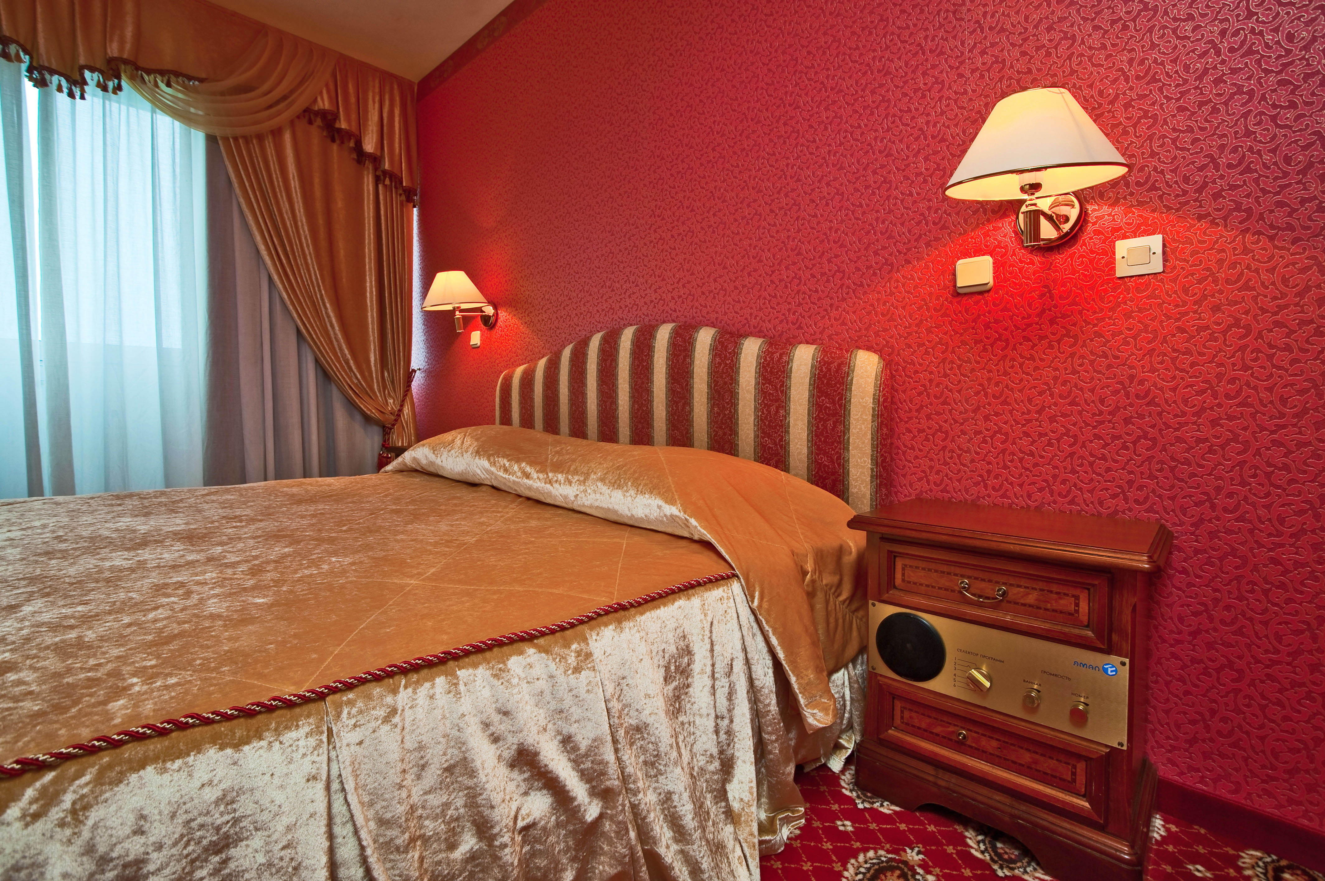 Посмотреть в галерее Люкс 2-местный 2-комнатный, корпус 2