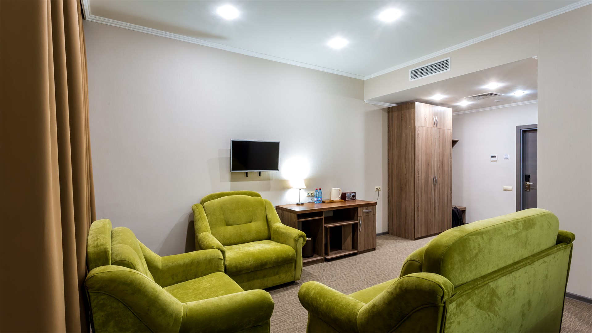 Джуниор сюит 2-местный (корпус)