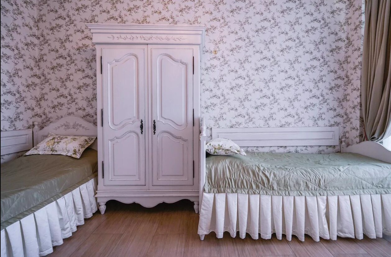 Standart Classic, Villa