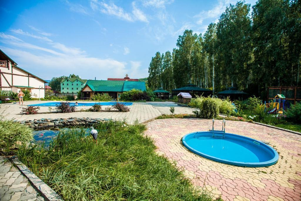 Бассейн