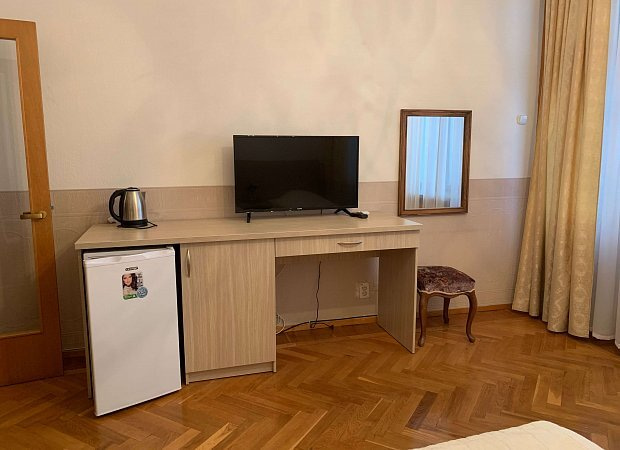 Посмотреть в галерее Стандарт с балконом, корпус 2