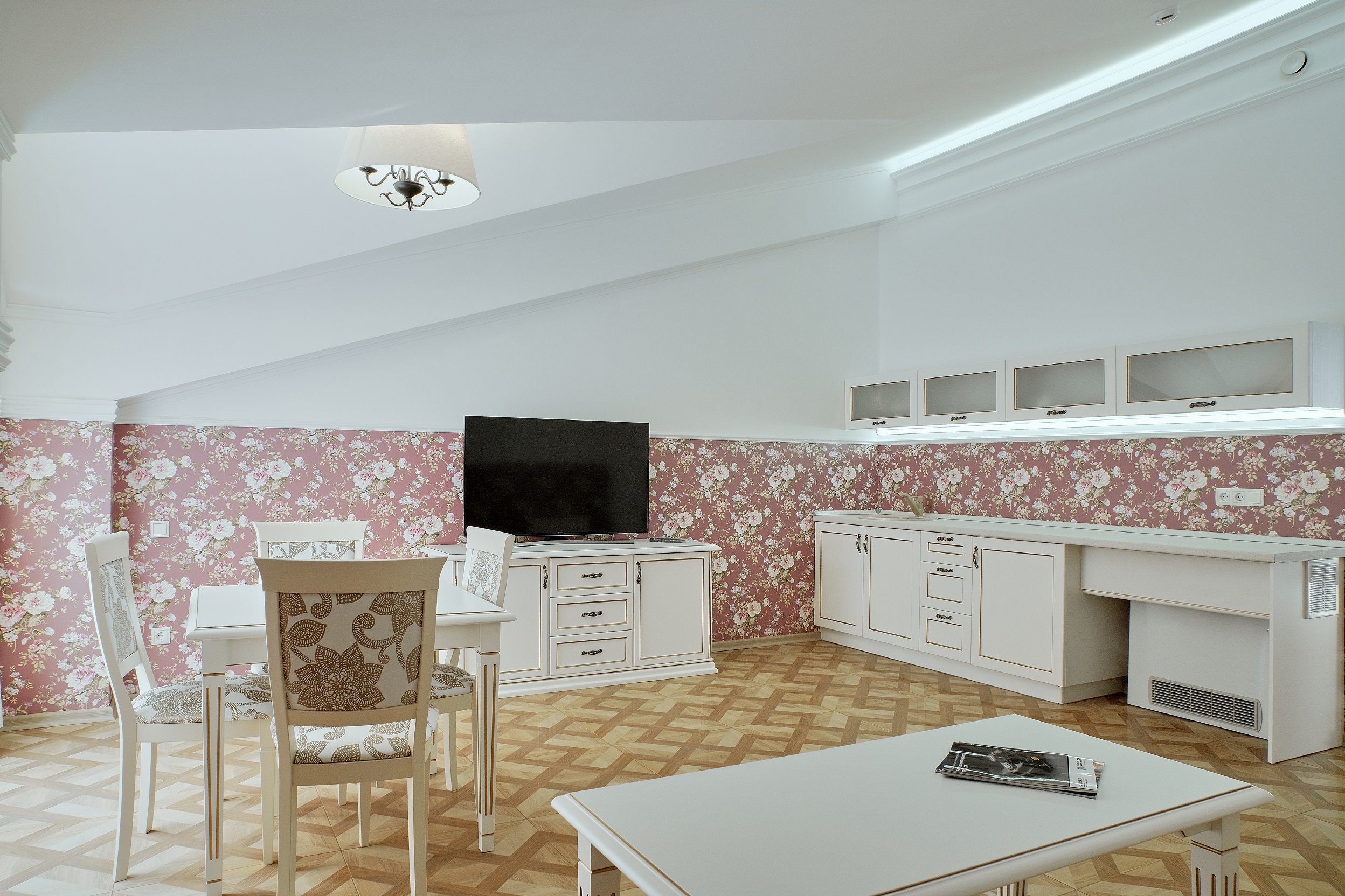Посмотреть в галерее Suite Executive 2-местный 2-комнатный с терр для загара