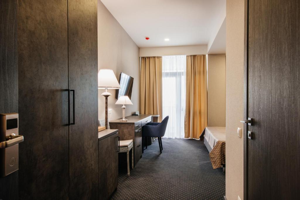 Стандарт 2-местный с балконом и видом на море