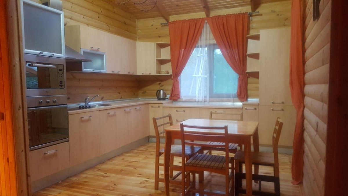 Посмотреть в галерее Деревянный коттедж