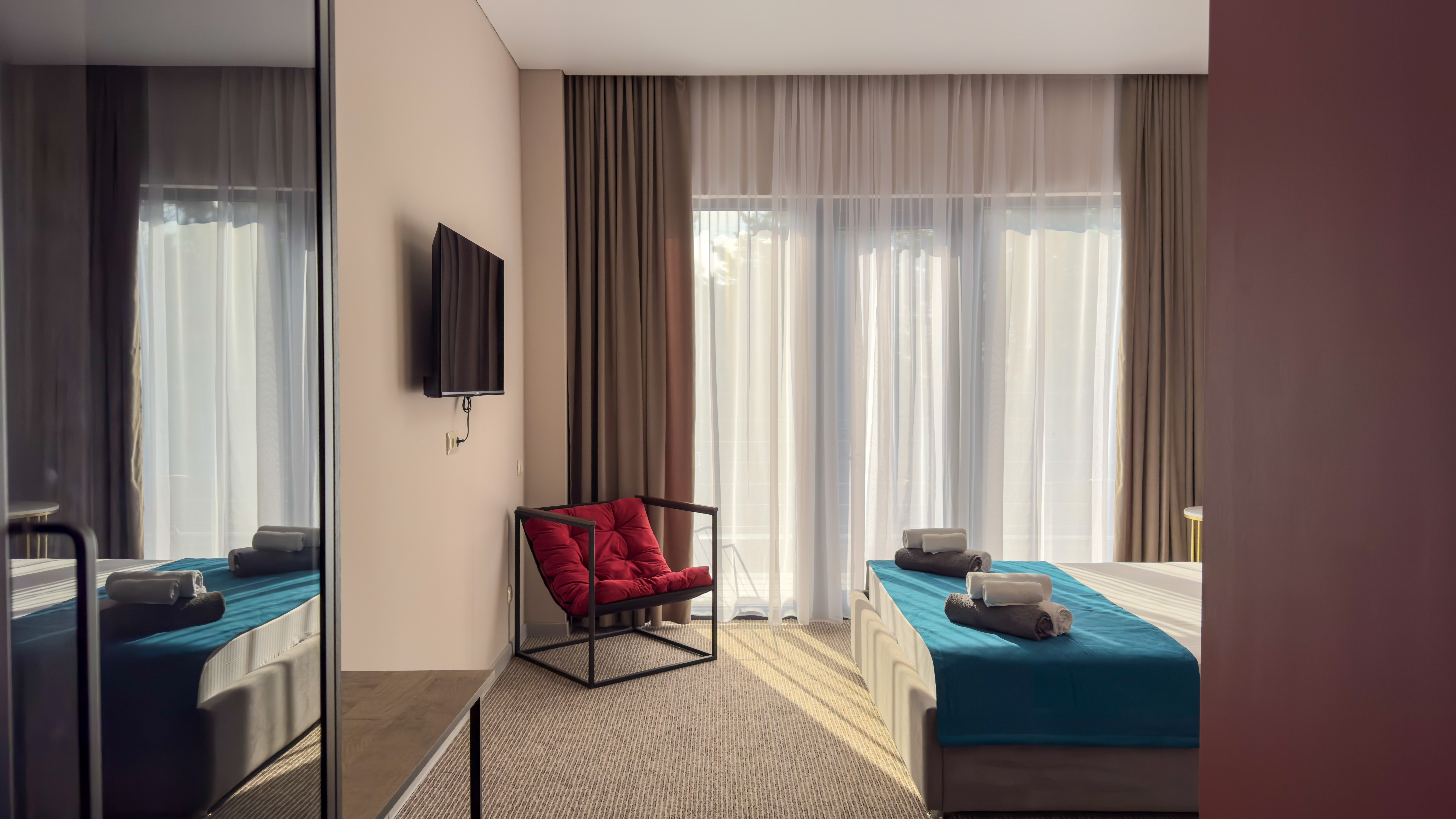 Апартаменты 2-местный 2-комнатный с балконом корпус 2