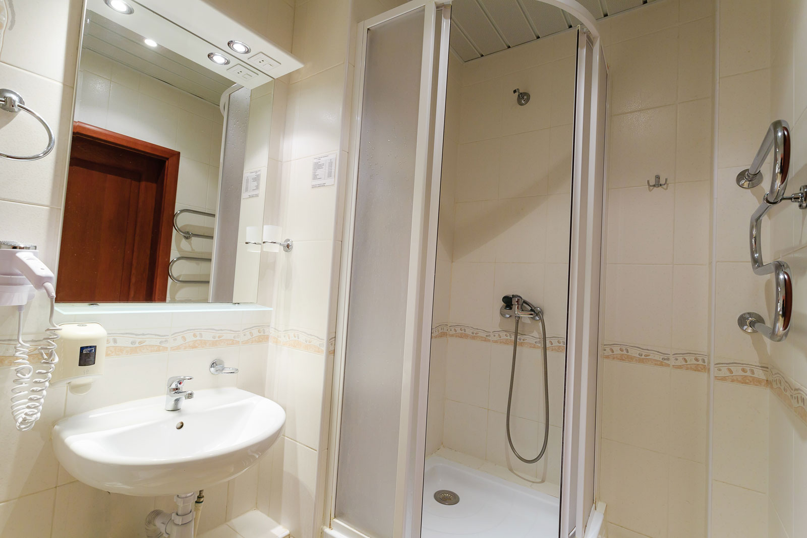 Стандартный 2-местный Twin корпус 4