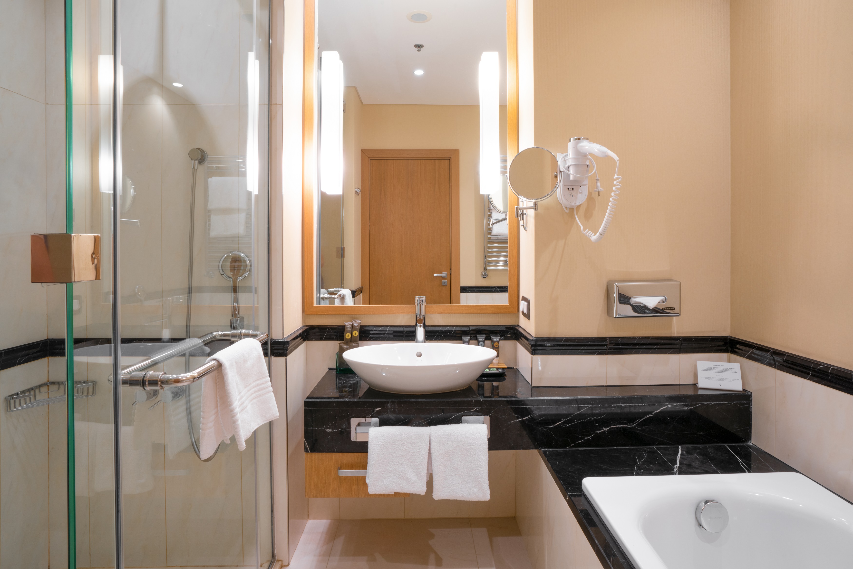 Супериор 
2-местный (вид на двор) КИНГ