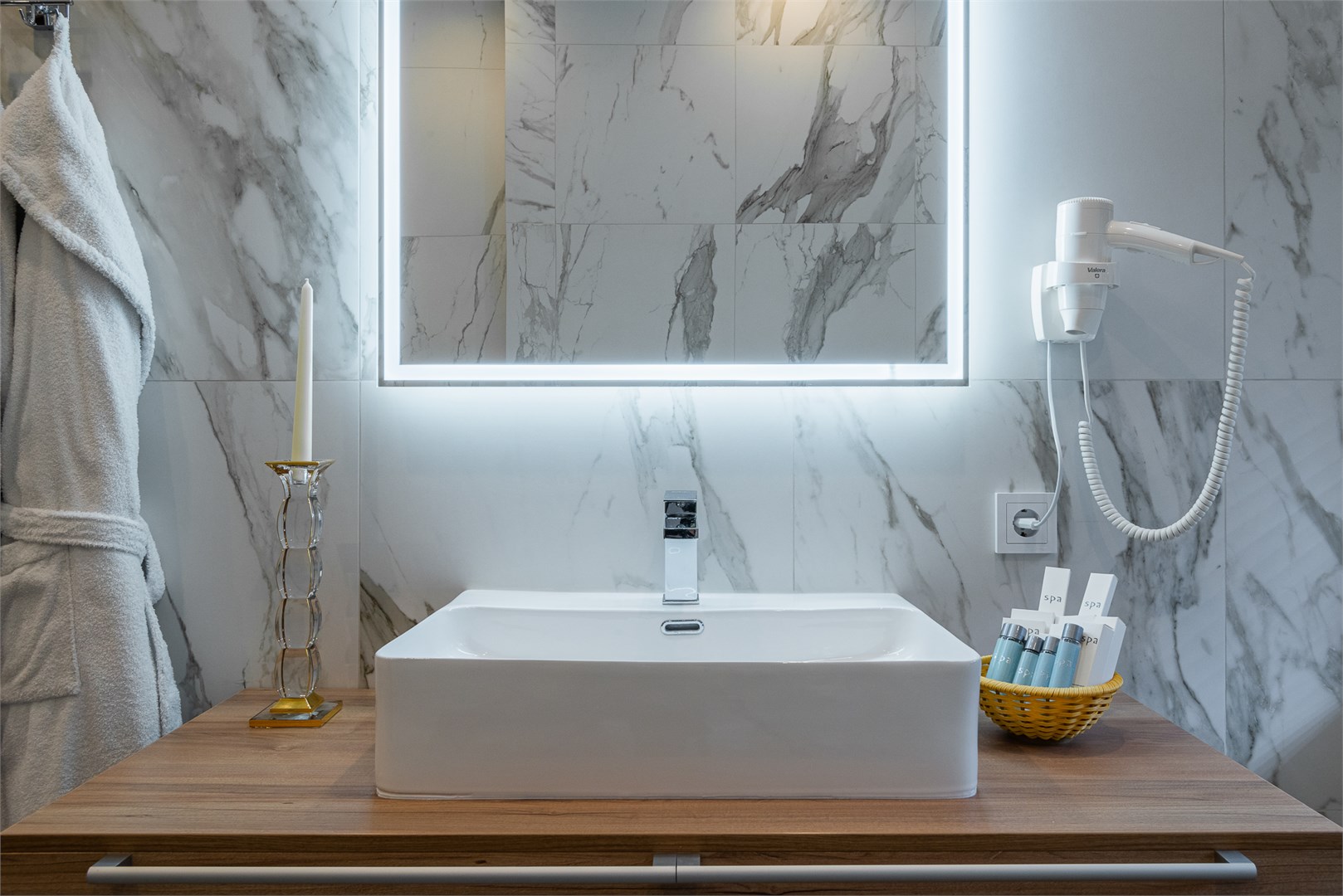 Люкс Люкс Семейный