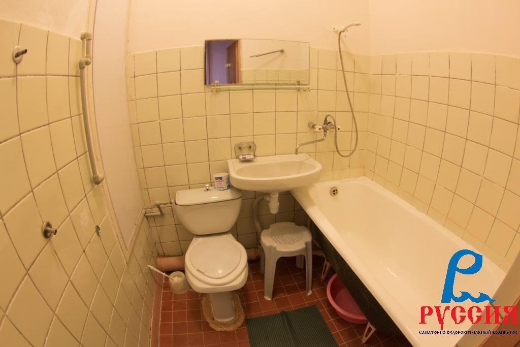 Стандартный, Главный корпус