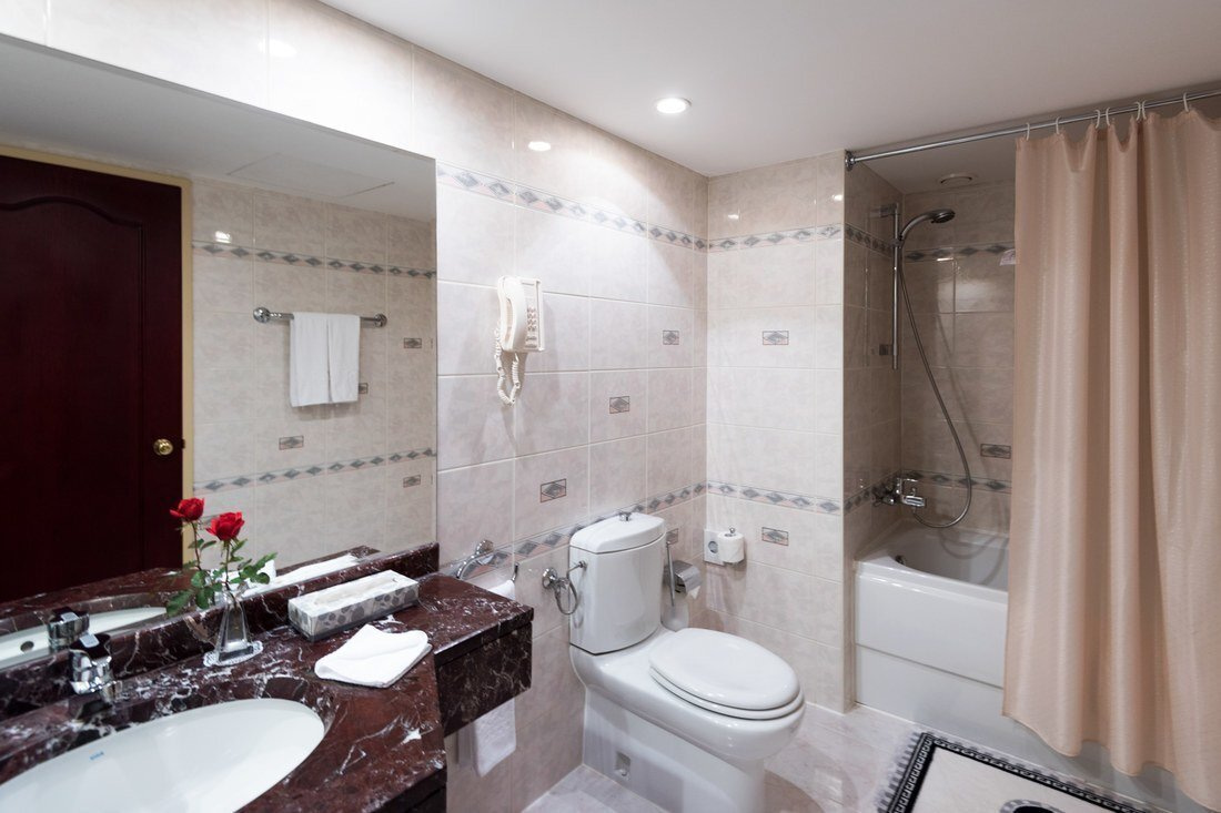 Люкс Бизнес, Бизнес корпус