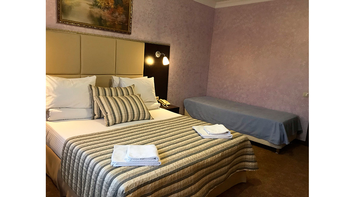 Семейный c балконом 2-комнатный