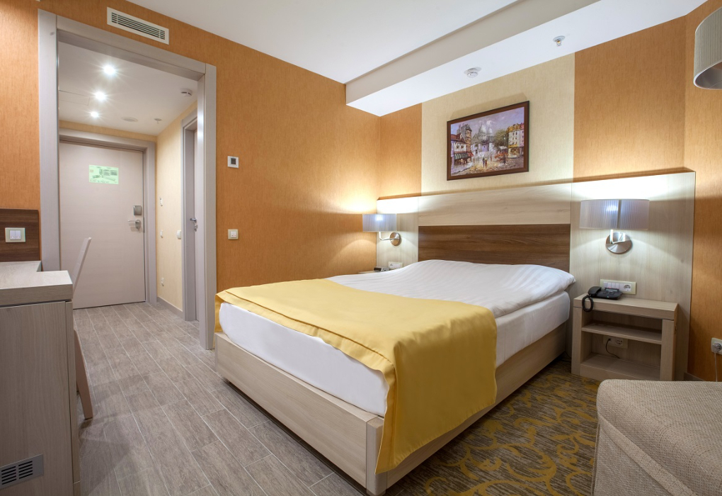 2-мест. станд. с двусп. кроватью (вид на море)