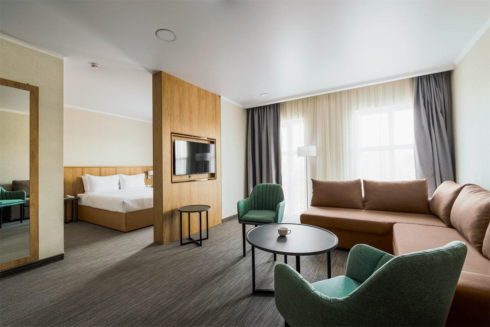Посмотреть в галерее Junior Suite 2-местный Горизонт