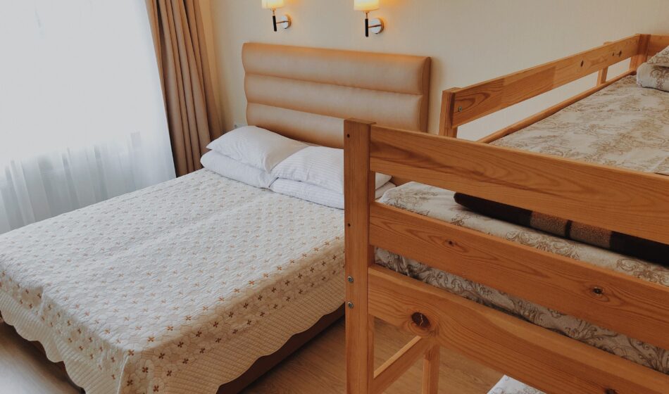 Люкс 5-местный 2-комнатный с мини-кухней (2,3 этажи)