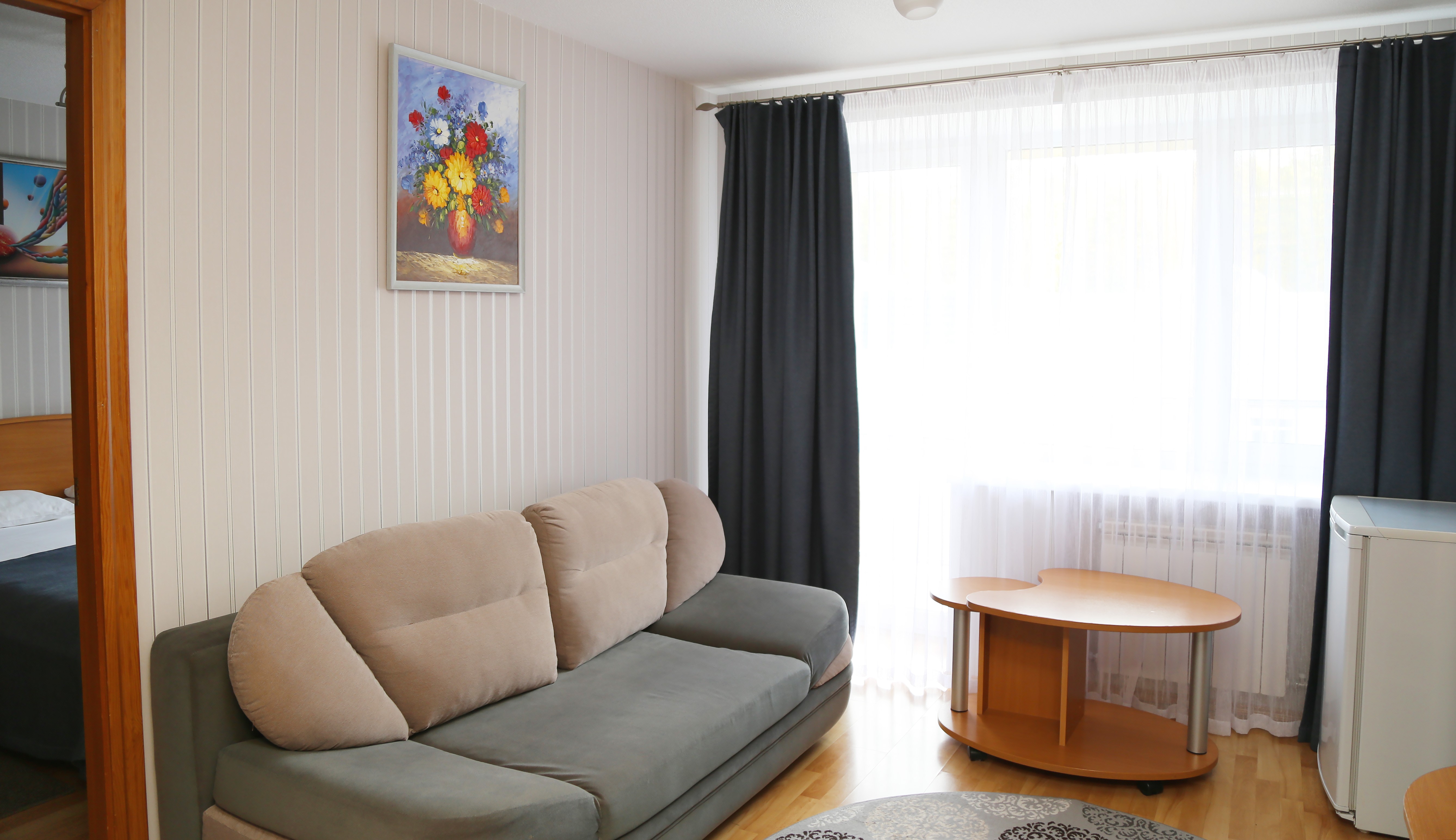 Посмотреть в галерее Junior Suite 1-местный 2-комнатный (корпус 1)