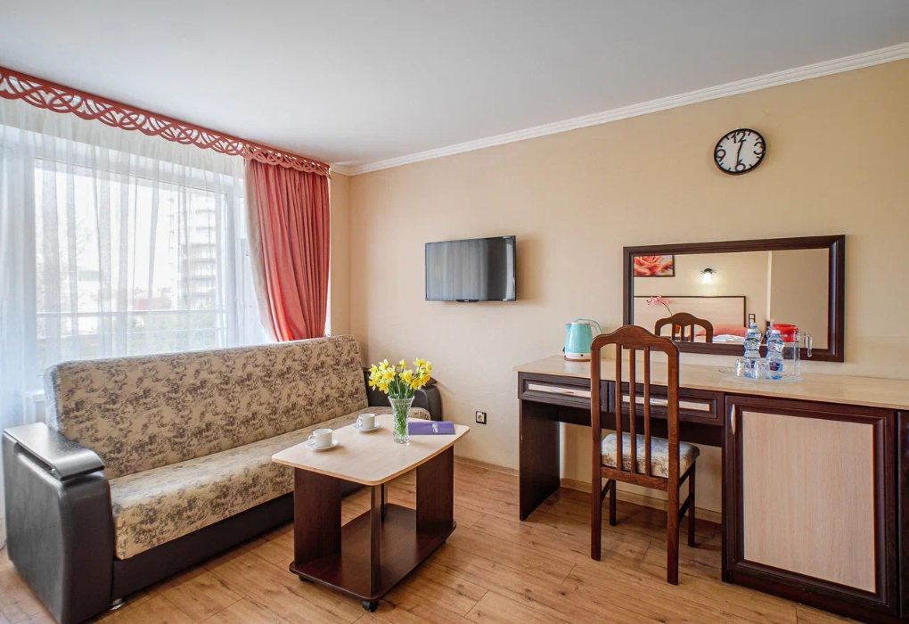 Посмотреть в галерее 2-мест. 1-комн., корп. 1, 6