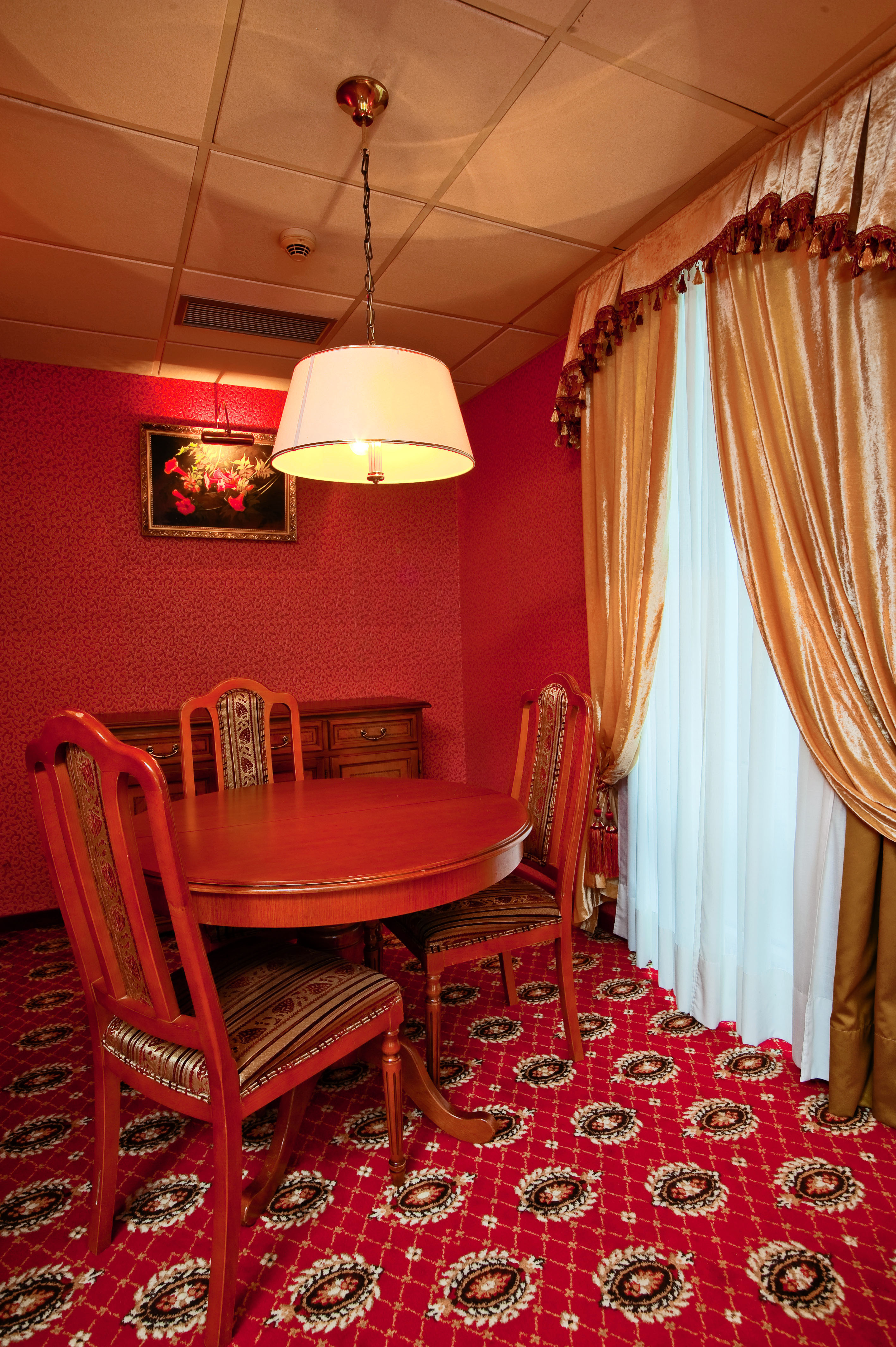 Посмотреть в галерее Люкс 2-местный 2-комнатный, корпус 2