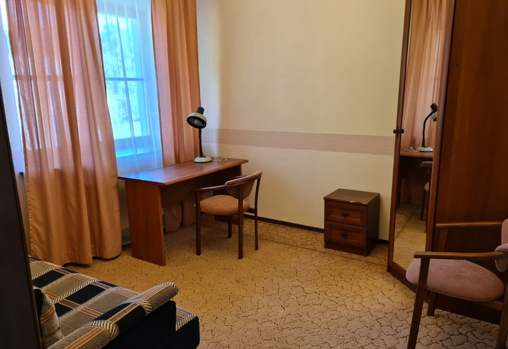 2-мест.(разм. в 6-мест.) коттедж №2