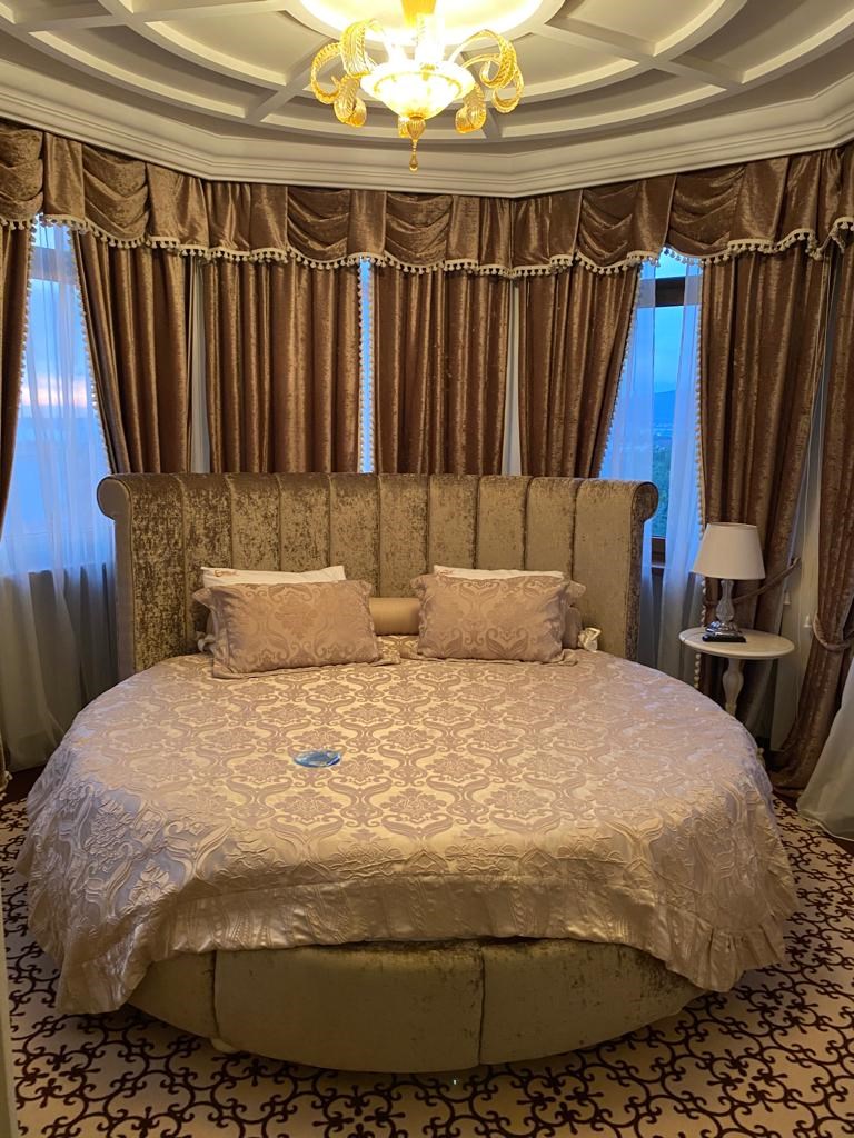 Посмотреть в галерее Люкс 4* Панорамный 2-местный 2-комнатный корпус 1