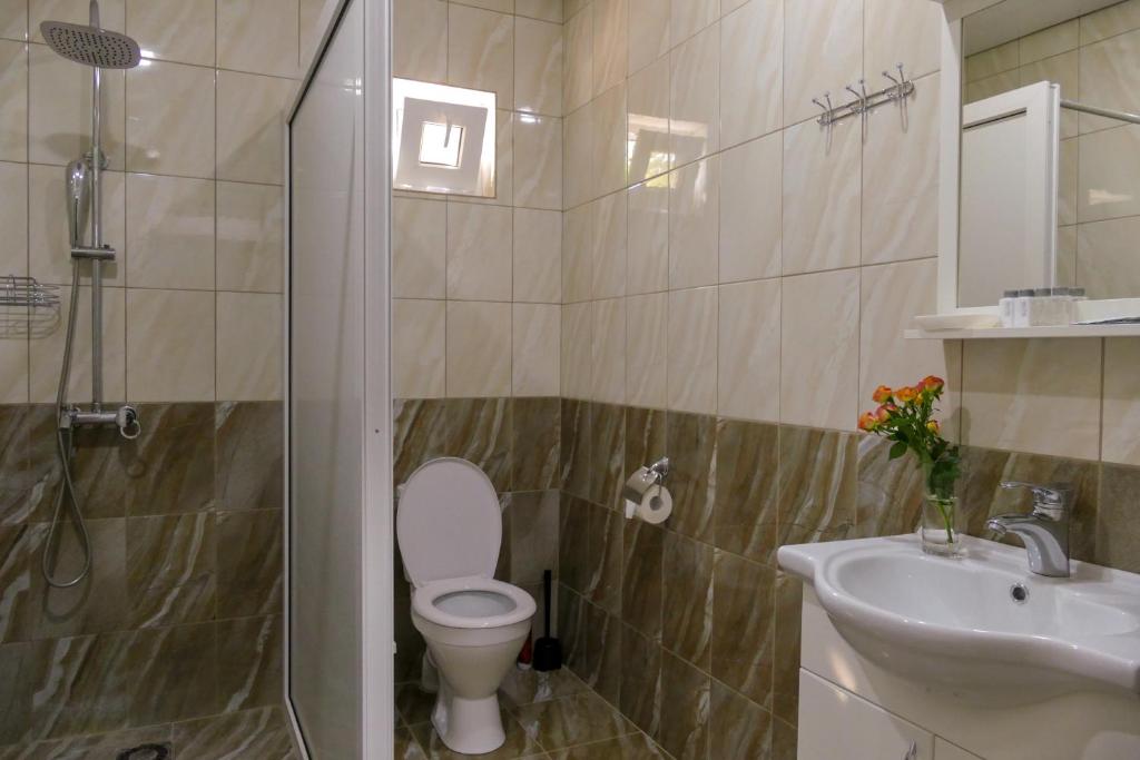 Семейный 4-местный 2-комнатный с балконом корпус 1