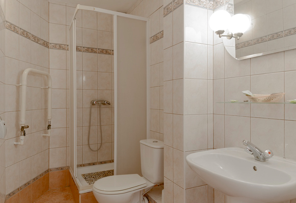 2-мест. бизнес с балк. (вид на озеро)