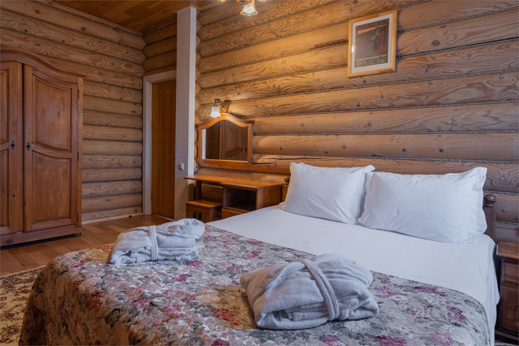 Коттедж 2 этажный  4 местный