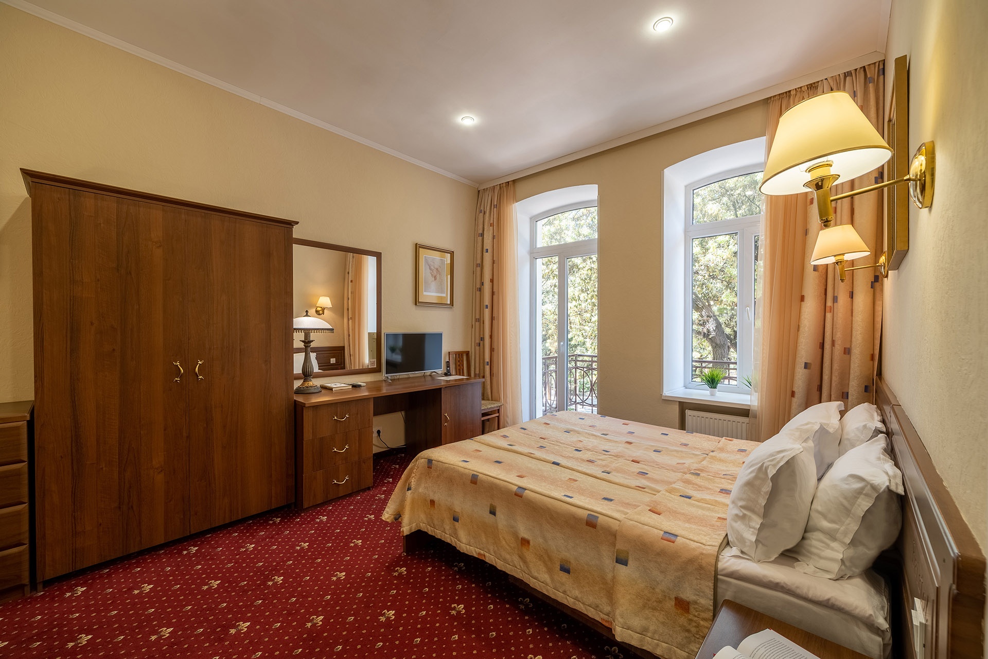 Посмотреть в галерее Suite Junior 2-местный