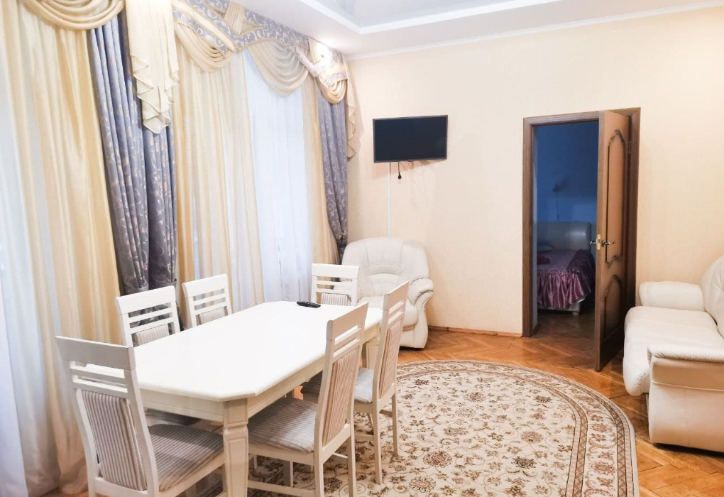 2-мест.(разм. в 3-мест.) 3-комн. апартамент