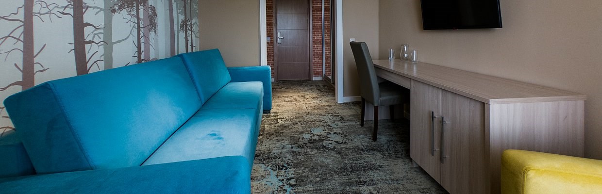 Люкс 2-местный 2-комнатный в корпусе 1(вид на Волгу)