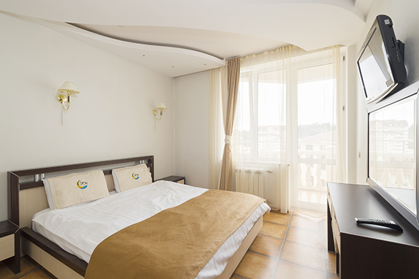 Люкс 2-местный Комфорт Семейный с 2 балконами