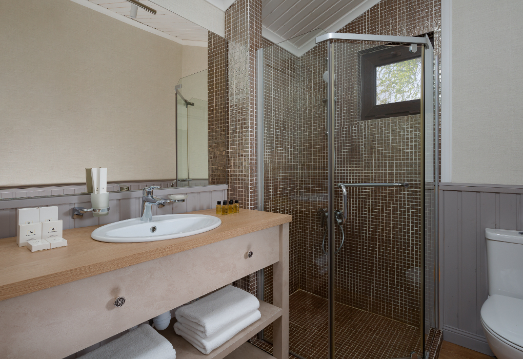 Посмотреть в галерее 2-мест.(разм. в 3-мест.) Bungalow Suite