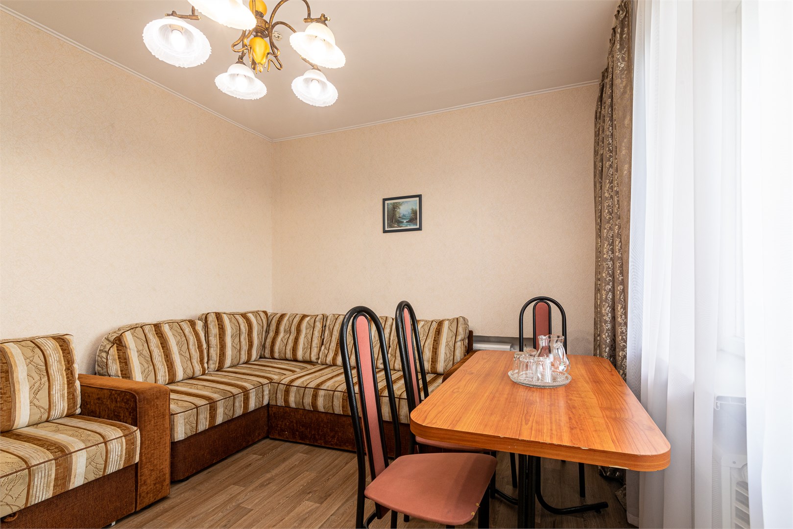 Посмотреть в галерее Семейный 2-мест.2-комн. 5,6,9 эт к.1