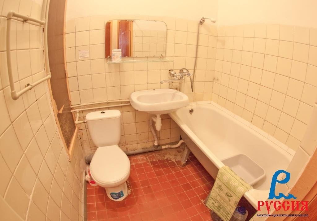 Стандартный, Главный корпус