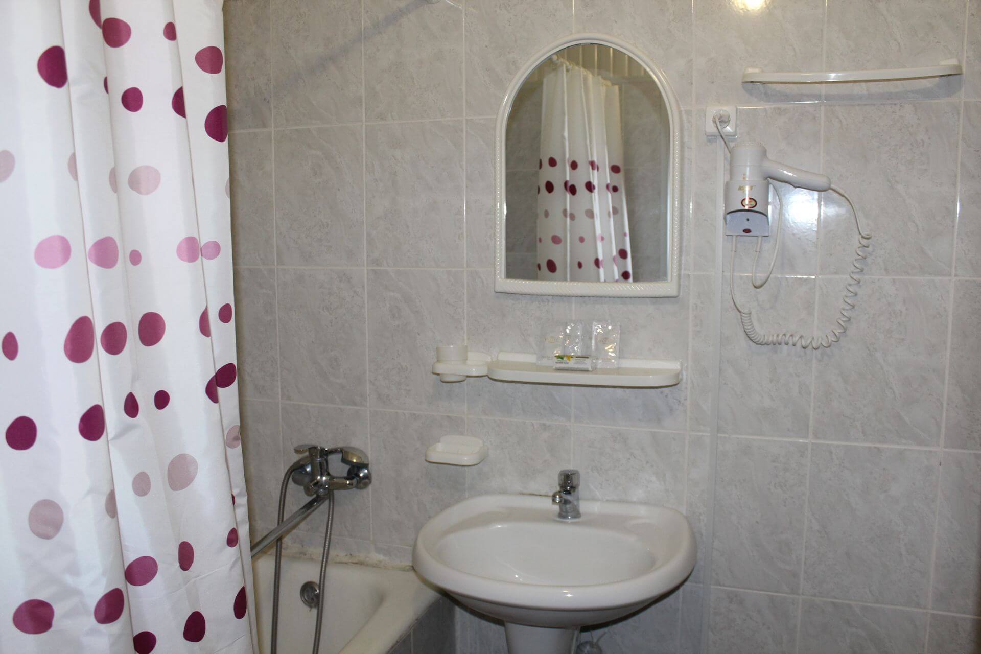 Люкс 2-местный 2-комнатный Евро без лоджии