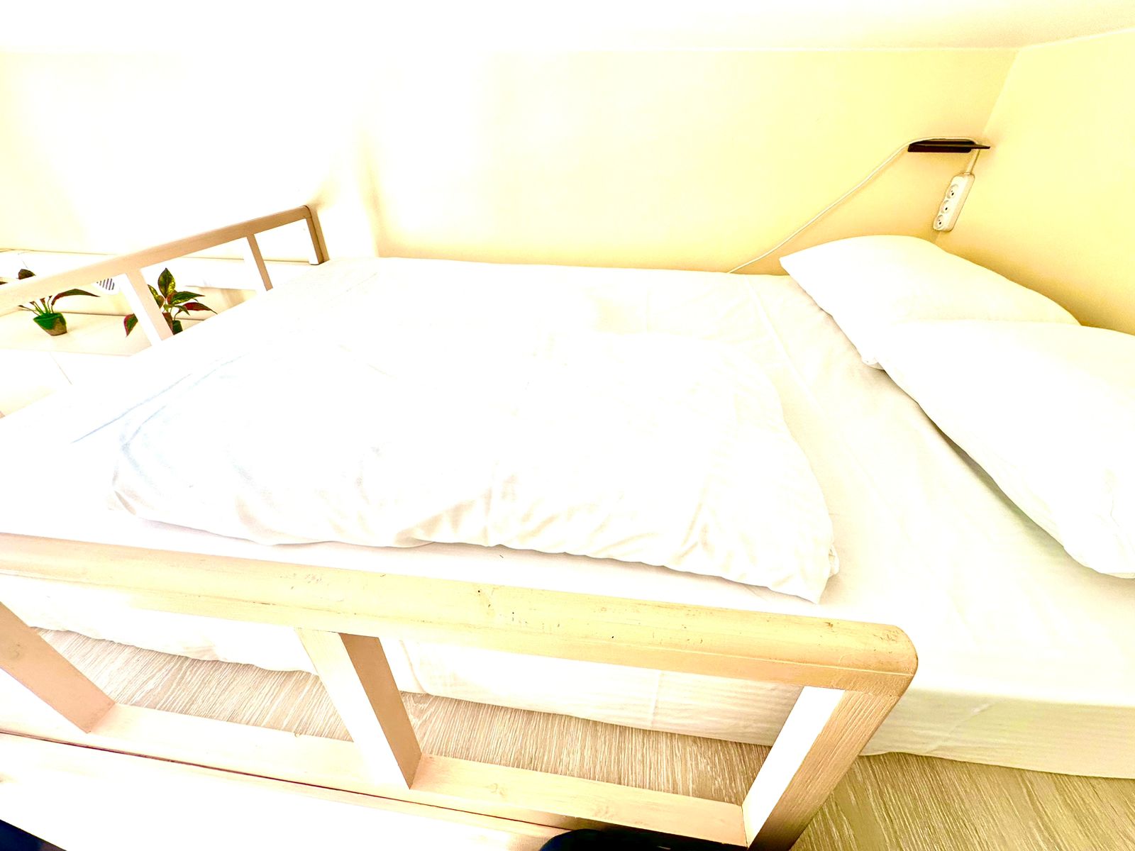 Семейный 4-местный, двухуровневый