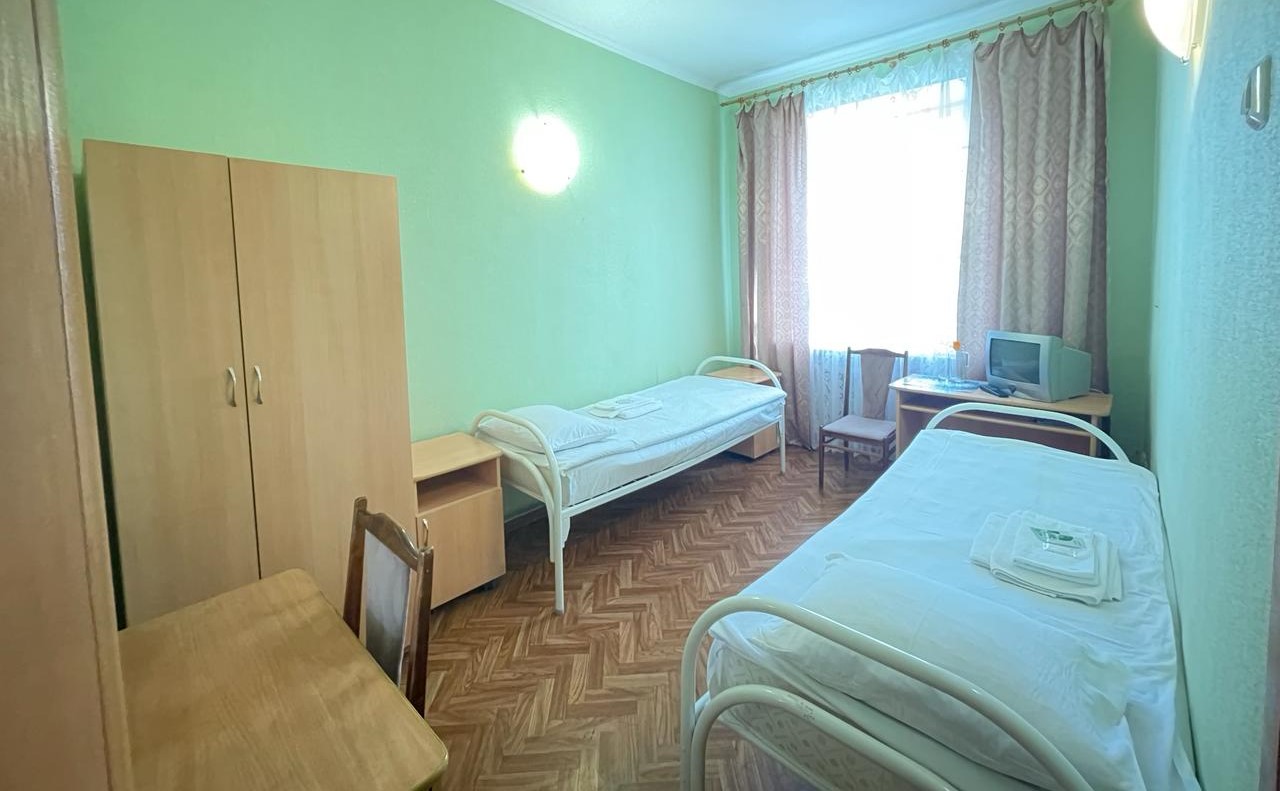 Посмотреть в галерее Блочный 3 местный (2+1) корпус 2