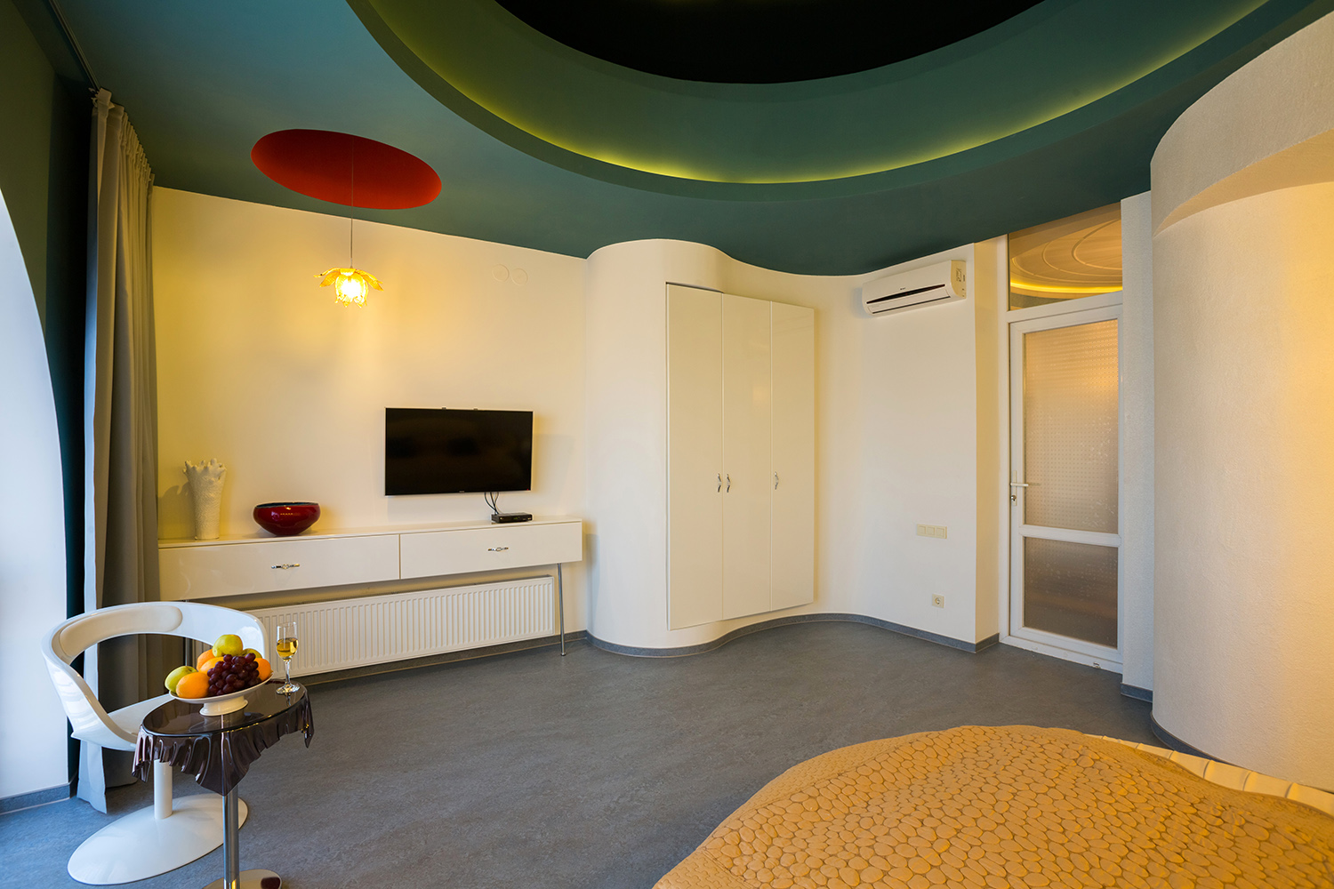 Посмотреть в галерее VIP Посейдон 2-местный 3-комнатный