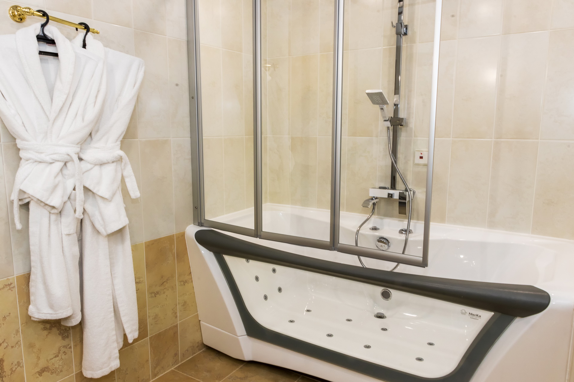 Посмотреть в галерее Апартаменты 2-местные 3-комнатные, корпус 2