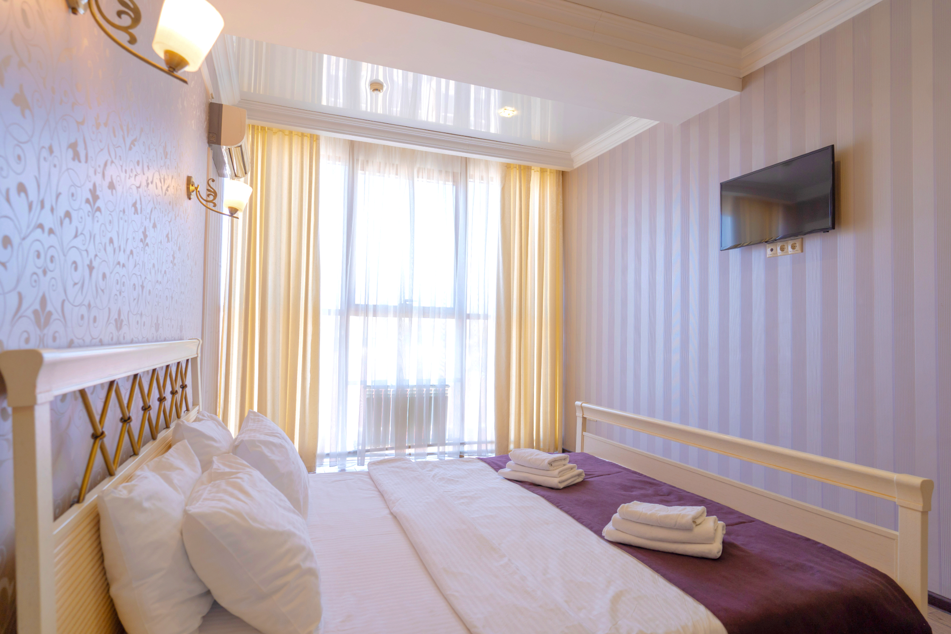 Люкс 2-местный Премиум 3-комнатный