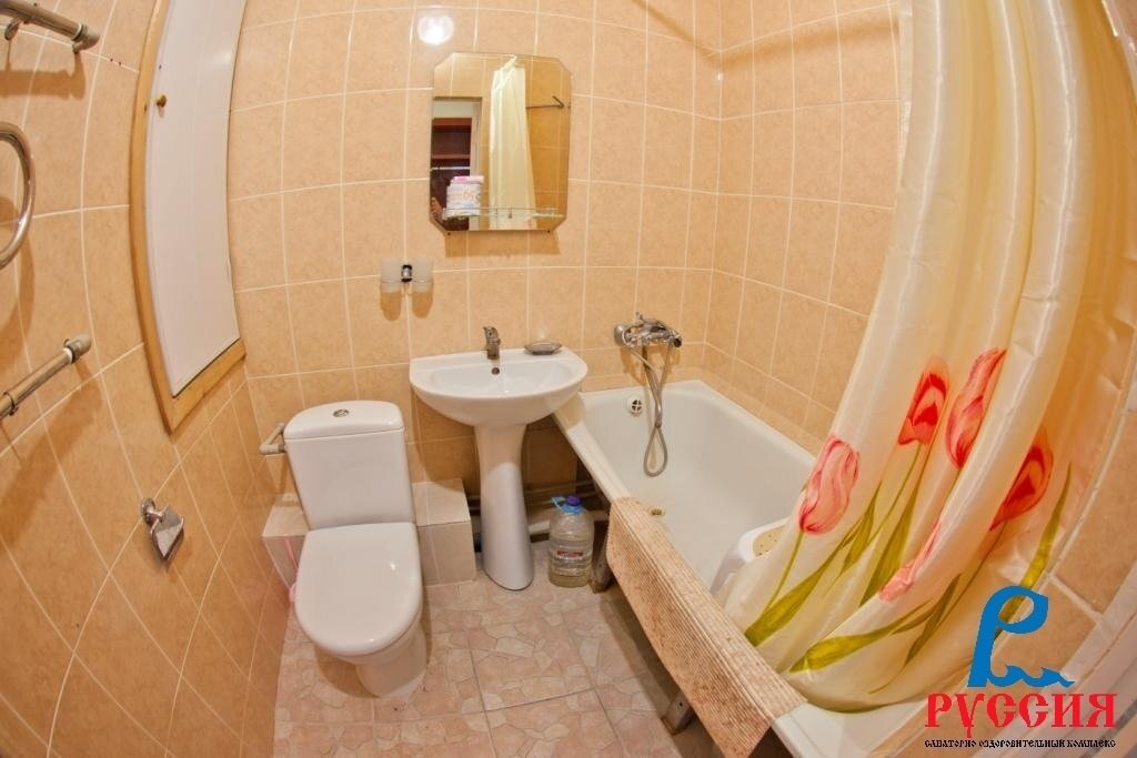 Стандарт Улучшенный, Главный корпус 