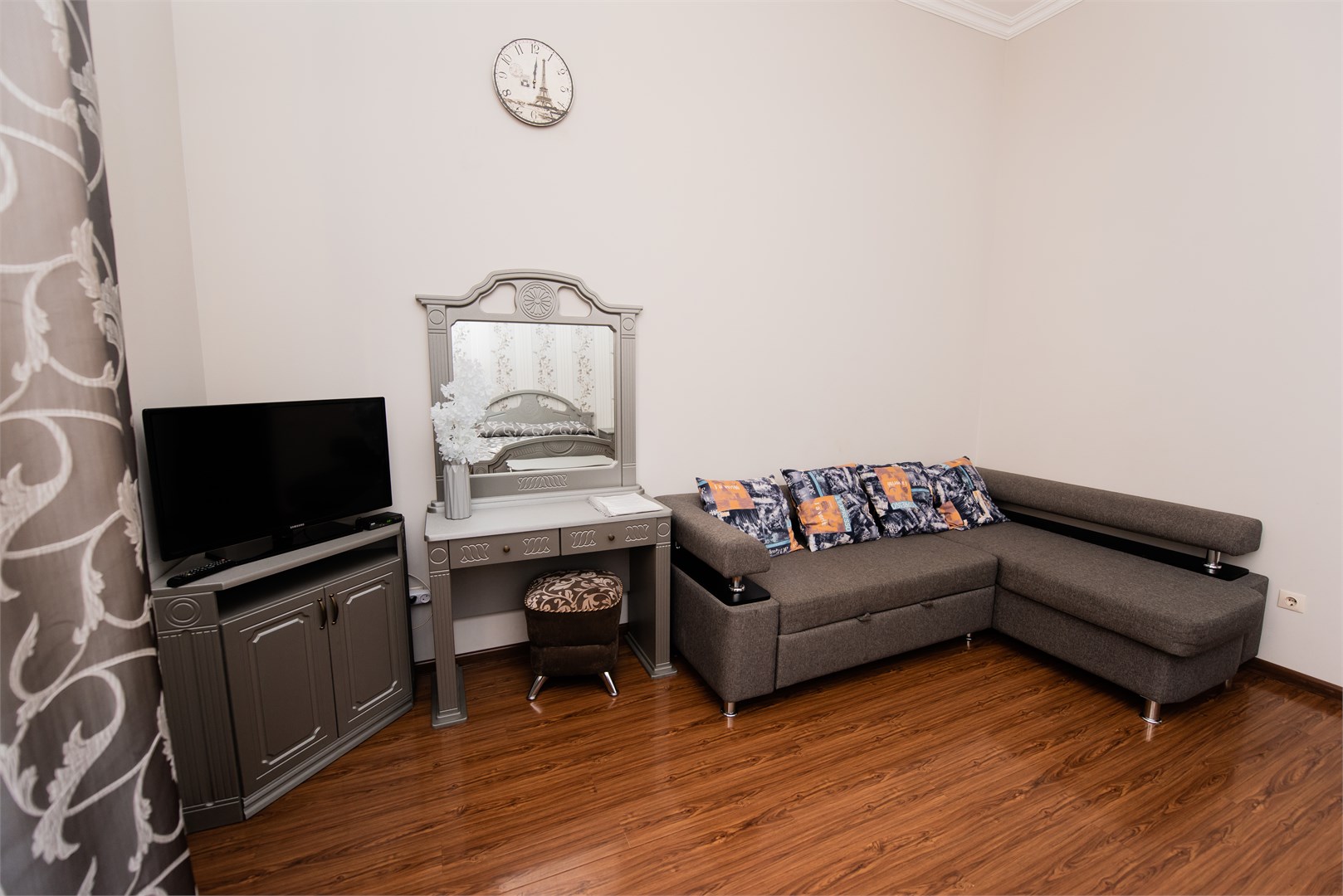 Студия 1 комнатная  студия