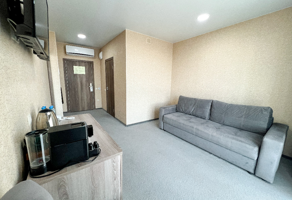Посмотреть в галерее 2-мест.(разм. в 4-мест.) 3-комн. Family room