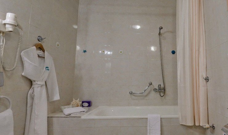 Посмотреть в галерее Стандарт семейный 2-местный 2-комнатный корпус 8