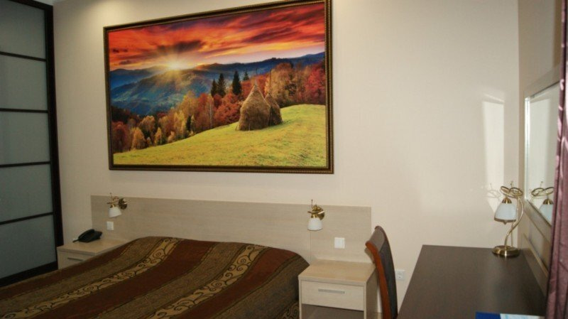 Джуниор Сюит