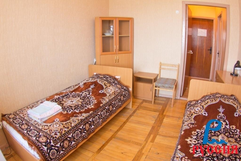 Стандартный, Главный корпус