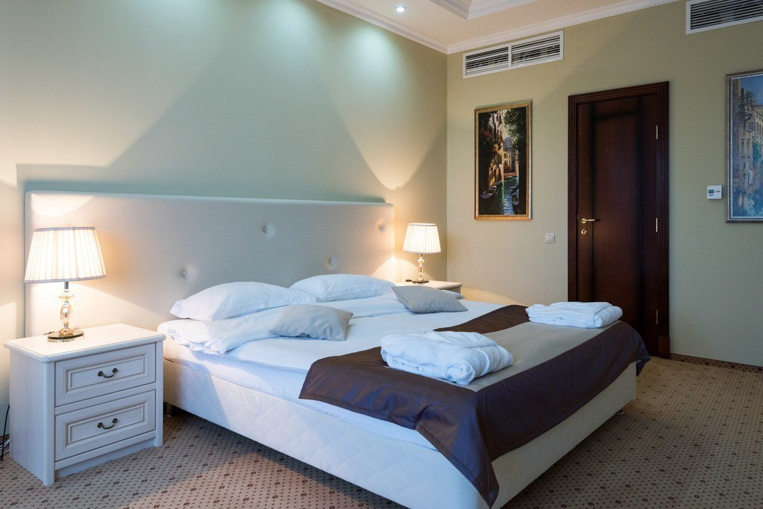 Апартаменты, Основной корпус