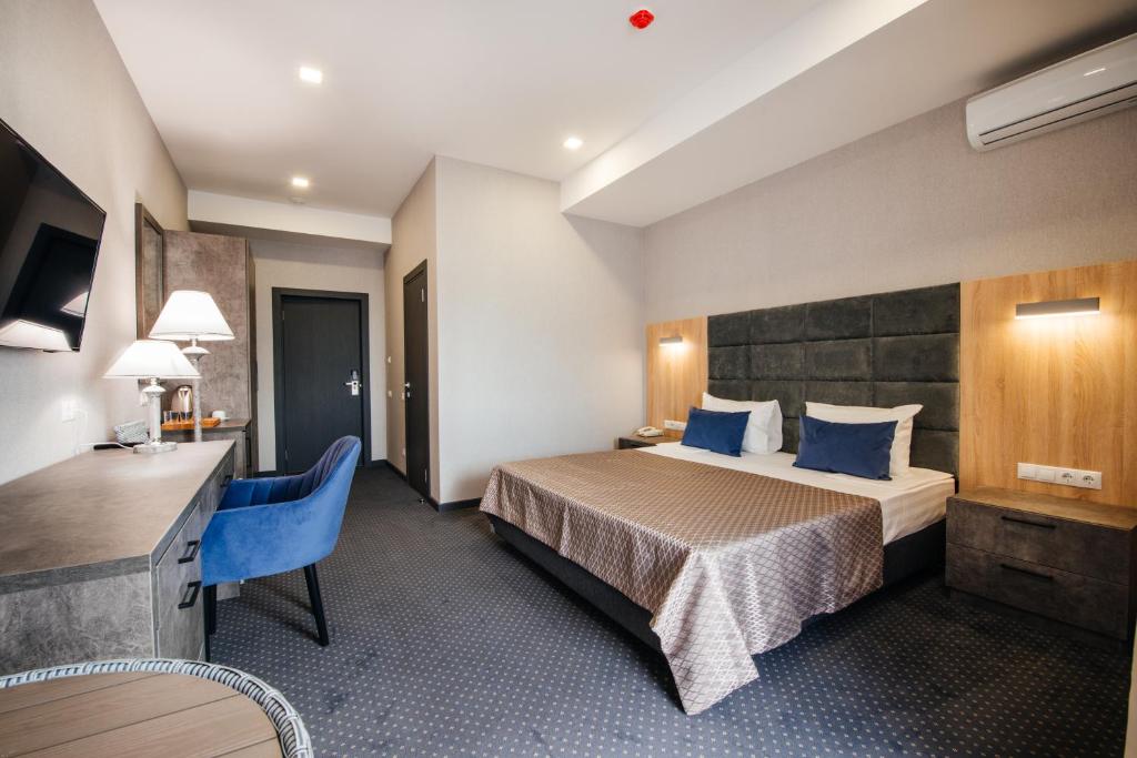 Стандарт 2-местный с балконом и видом на море